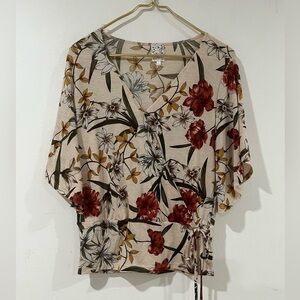 NAIF Floral V-Neck Blouse in Cream and Red  S